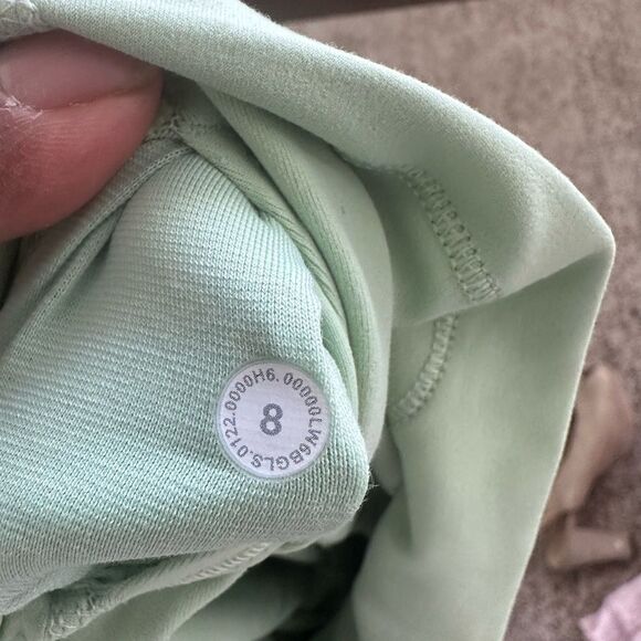 Lululemon Align Soft Green Crop Leggings 8 - Picture 4 of 4